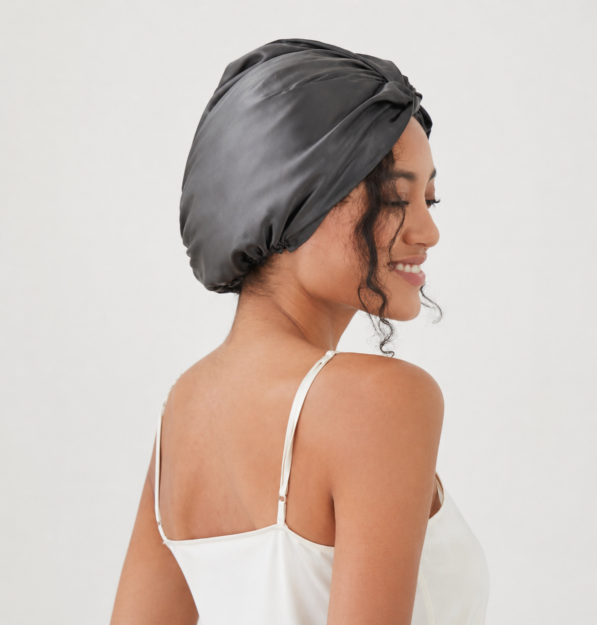 Luxe Zijden Bonnet